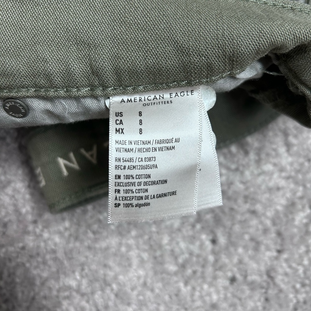 American Eagle Highest Rise Mom Short - Picture 4 of 5